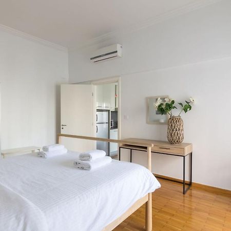 Classic Apartment For 4 People A Athena Bagian luar foto
