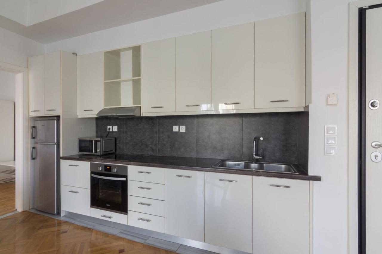 Classic Apartment For 4 People A Athena Bagian luar foto